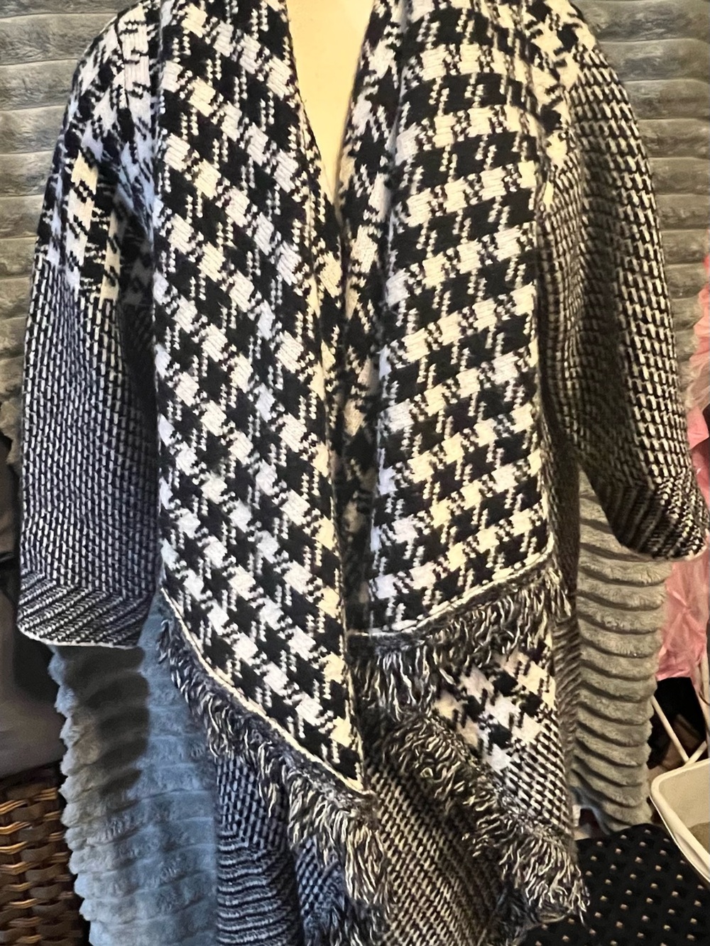 Lane Bryant Black & White Houndstooth Fringe Wrap Cardigan